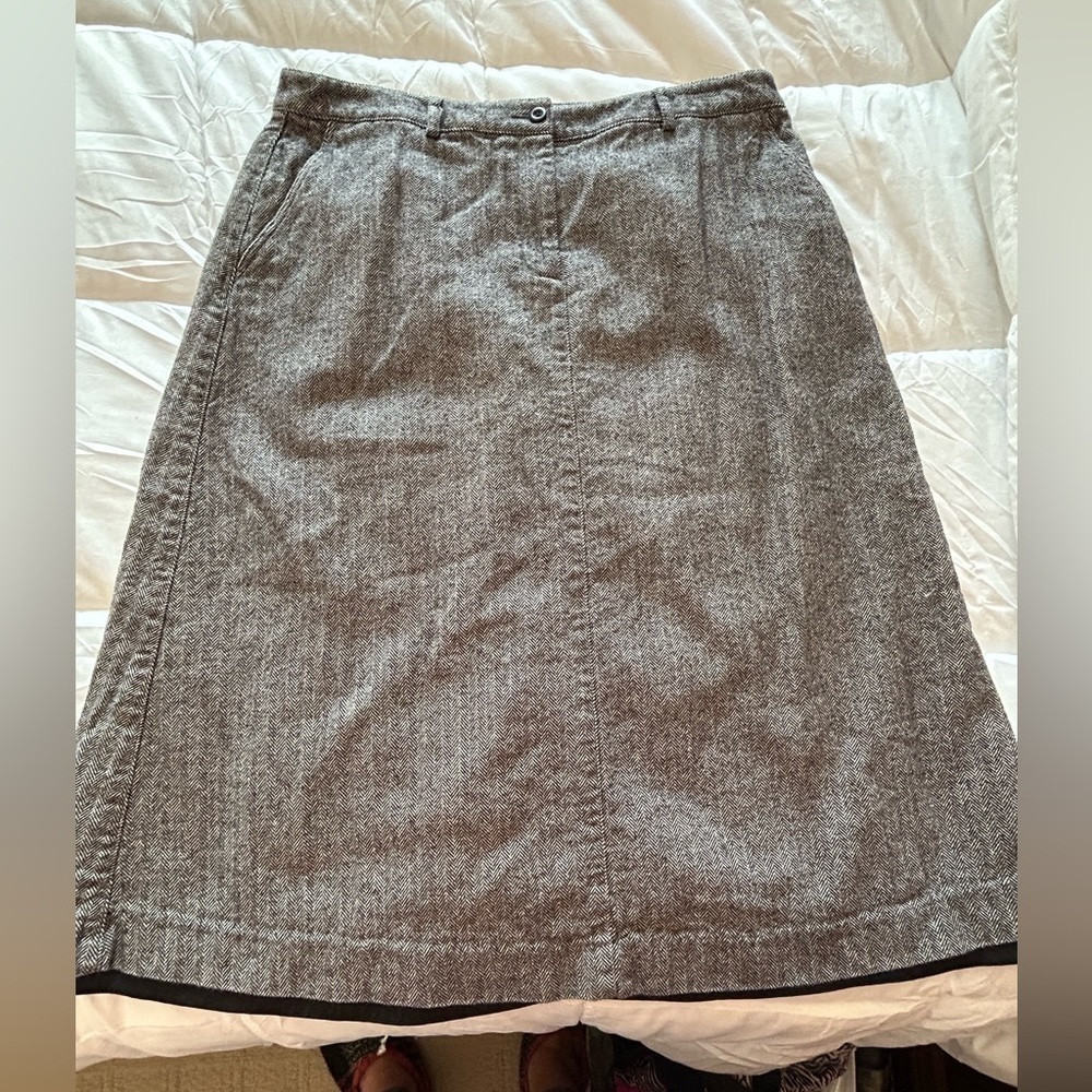 LL Bean Black & White Herringbone Print Classic Fit Midi Skirt Size 16 Petite